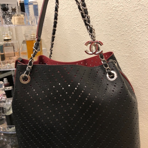 CHANEL Perforated Grained Calfskin Shopping Tote - Picture 3 of 8